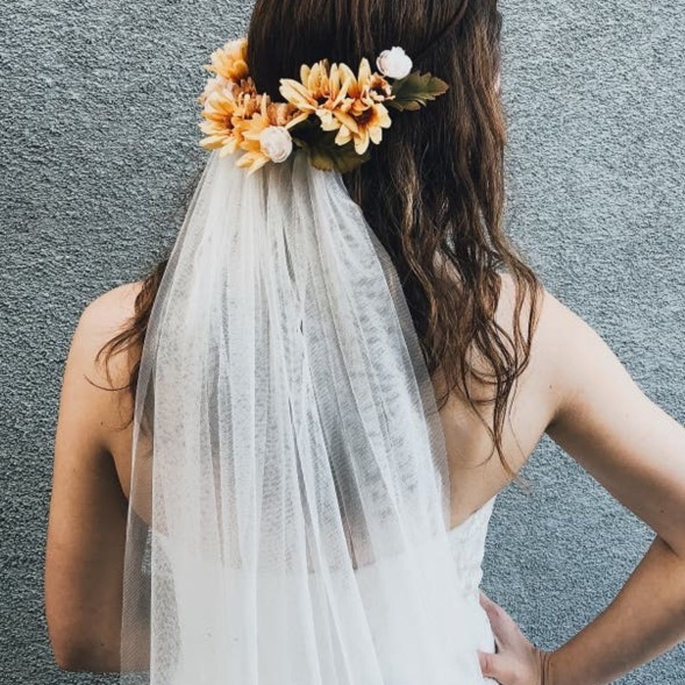 Sunflower head piece and veil